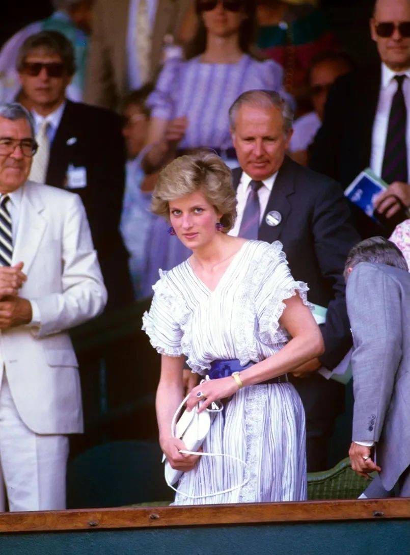 曲线上迅速 曲线上迅速