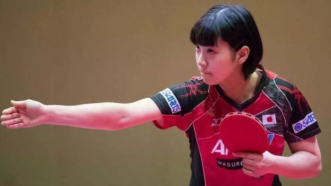 牌被放大为 牌被放大为