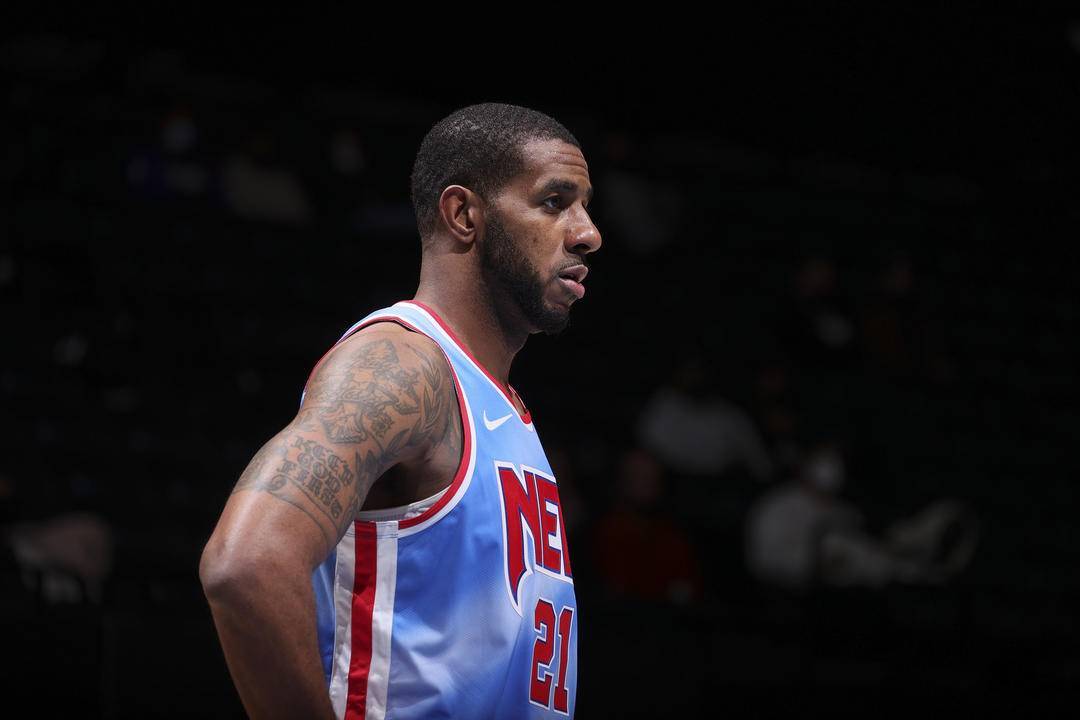 稳居四强 稳居四强